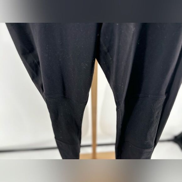 Athleta black pants with pockets size medium - Picture 6 of 9